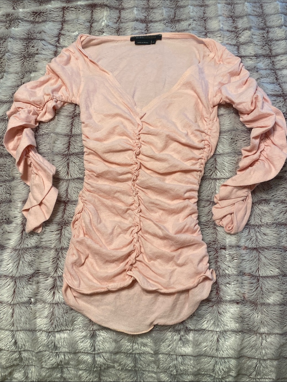 BCBGMaxAzria Light Pink Ruched V-Neck Long Sleeve Top